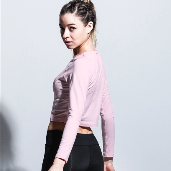 Long Sleeve Crop Top Gym Activewear Exercise - Picture 3 of 5